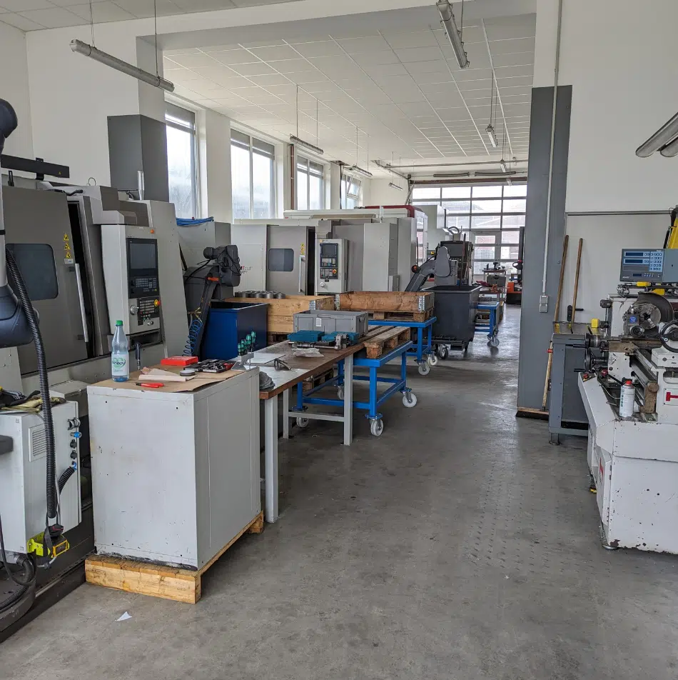 CNC-Fertigungshalle